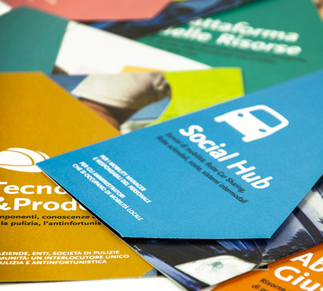 Depliant promozionali dei servizi della cooperativa Spazio Aperto